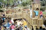 2goplayscene2_s.jpg (10006 bytes)