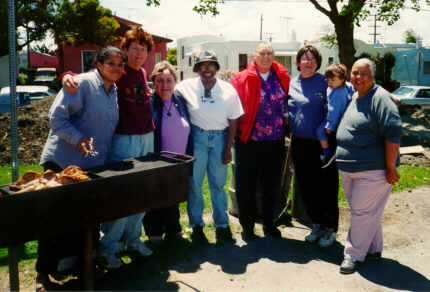 PosingAtTheBBQ.JPG (22335 bytes)